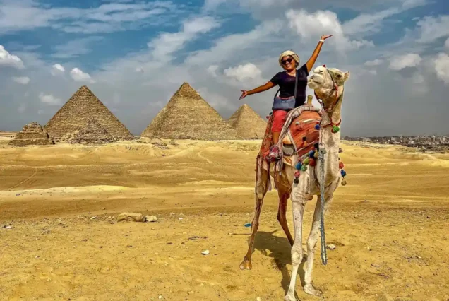 Cairo VIP Tour: Private Luxury for 8 Guests